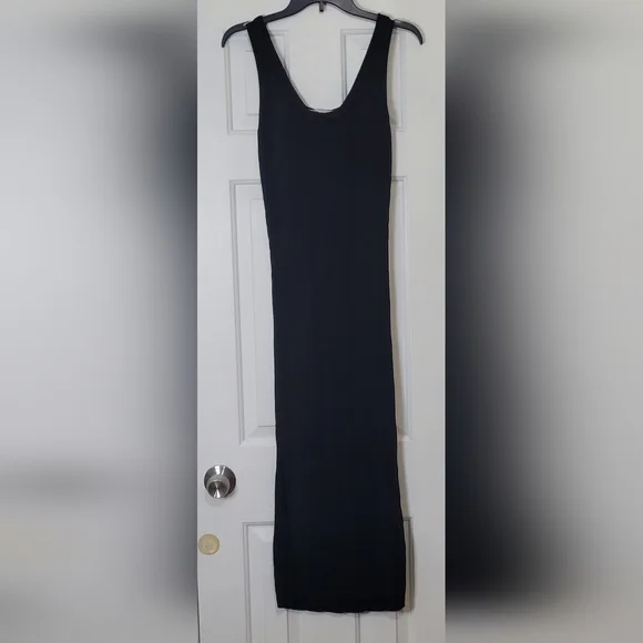 Zara Women's Sleeveless V-Neck Ribbed Long Maxi Dress Black Size Small - Picture 1 of 7